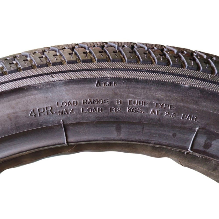 Покришка 2.50-17 Deestone D-801 (TT) Таїланд